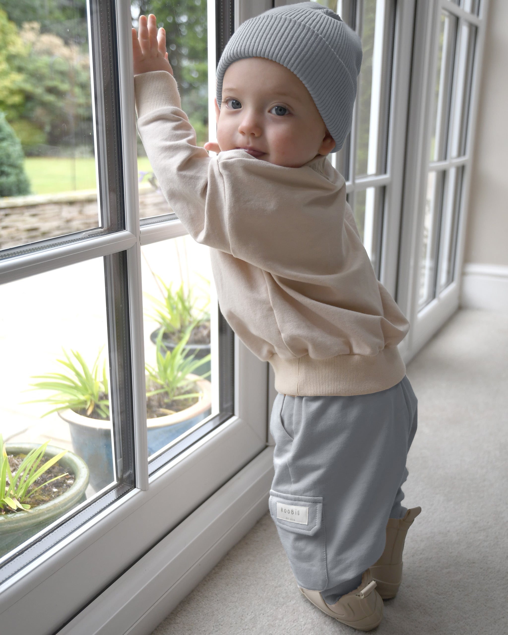 ROOBiE toddler cargo joggers in BONDi BREEZE – blue jogger trousers with pockets, ideal for nursery and mix-and-match wear