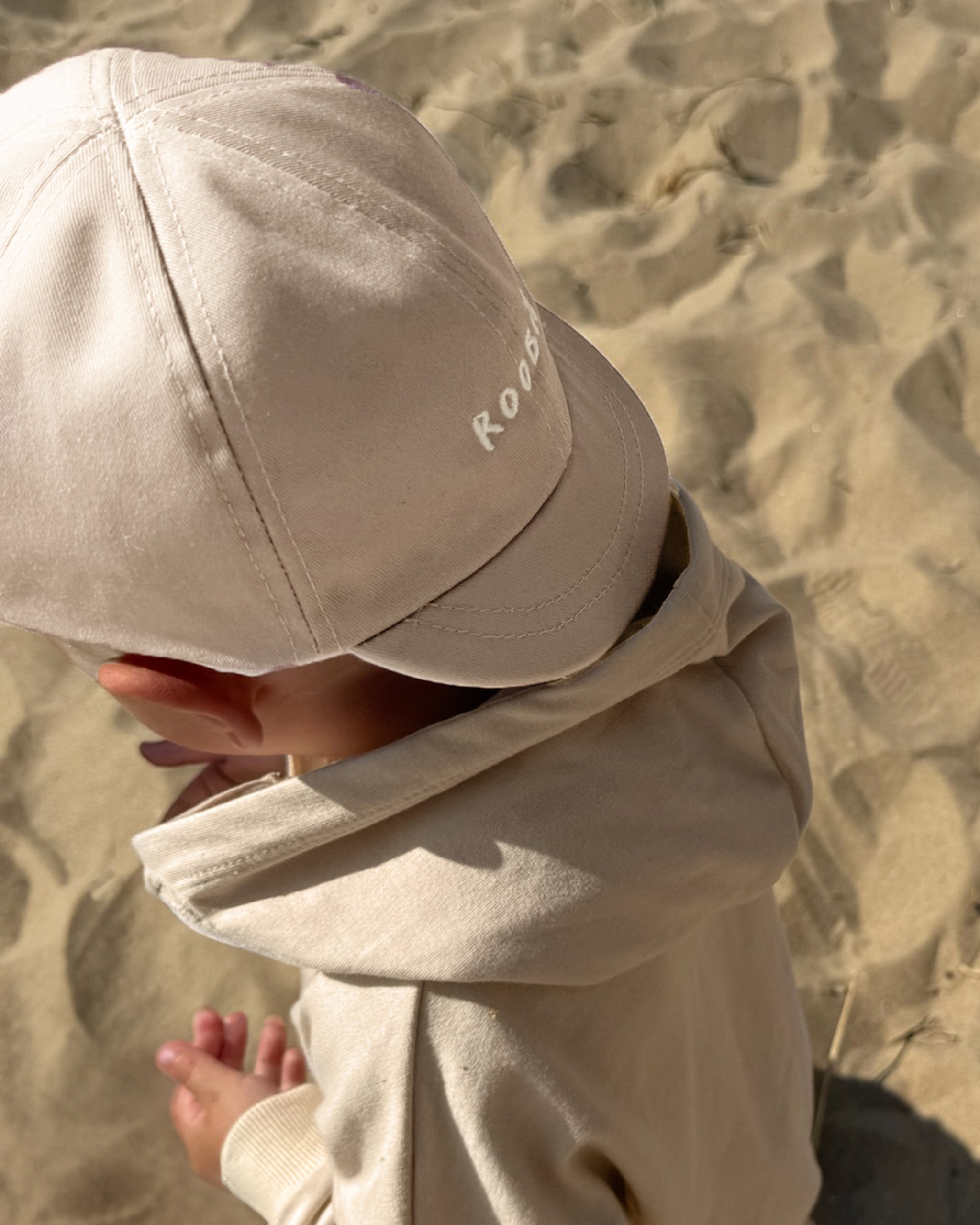 REVERSiBLE CAP - CHOCCY BiCCY