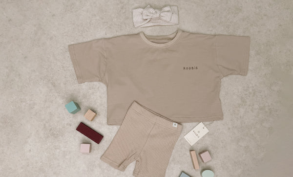 Why Choose Neutral Baby & Toddler Clothing?