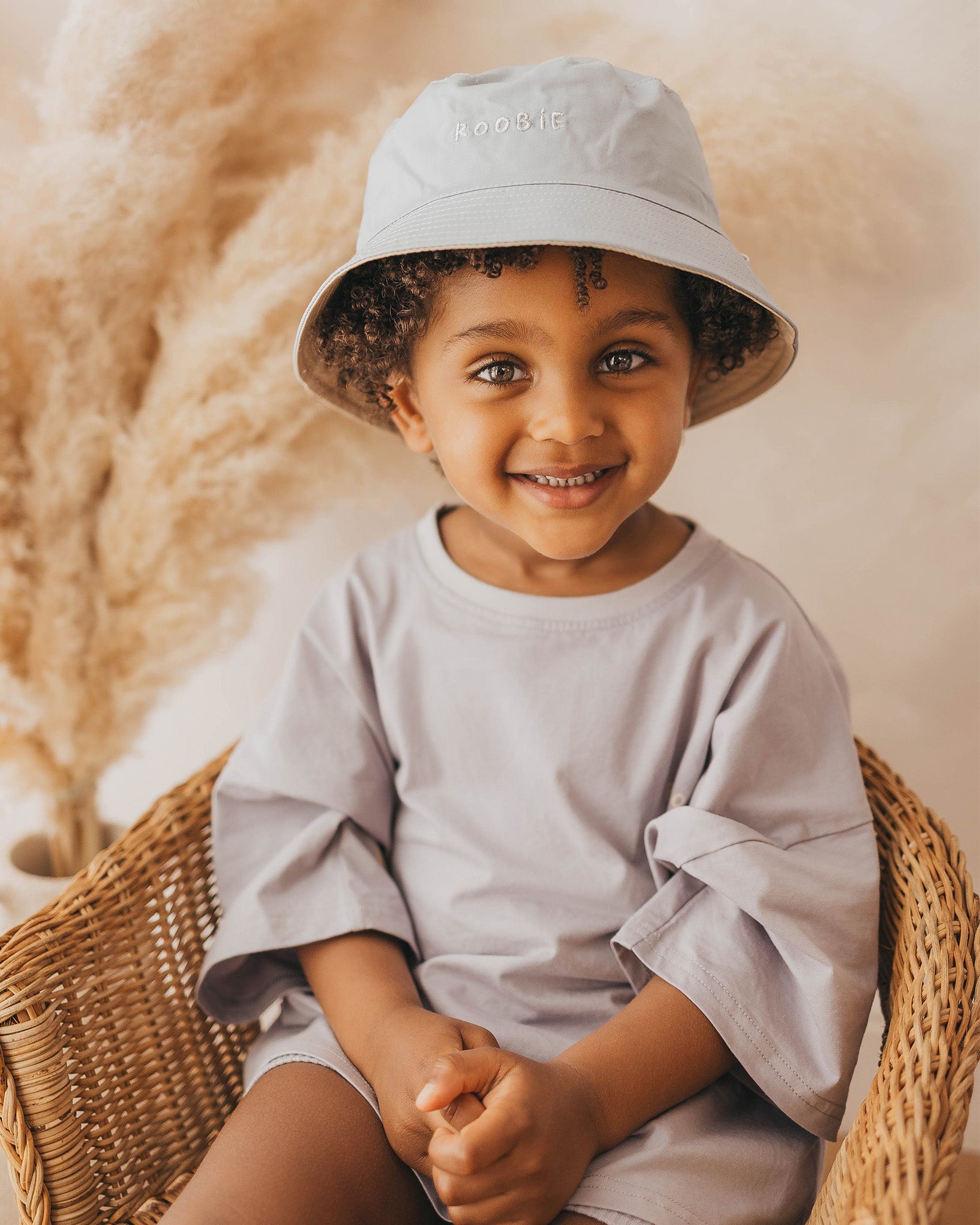 REVERSiBLE BUCKET HAT - MORNiNGTON MiST