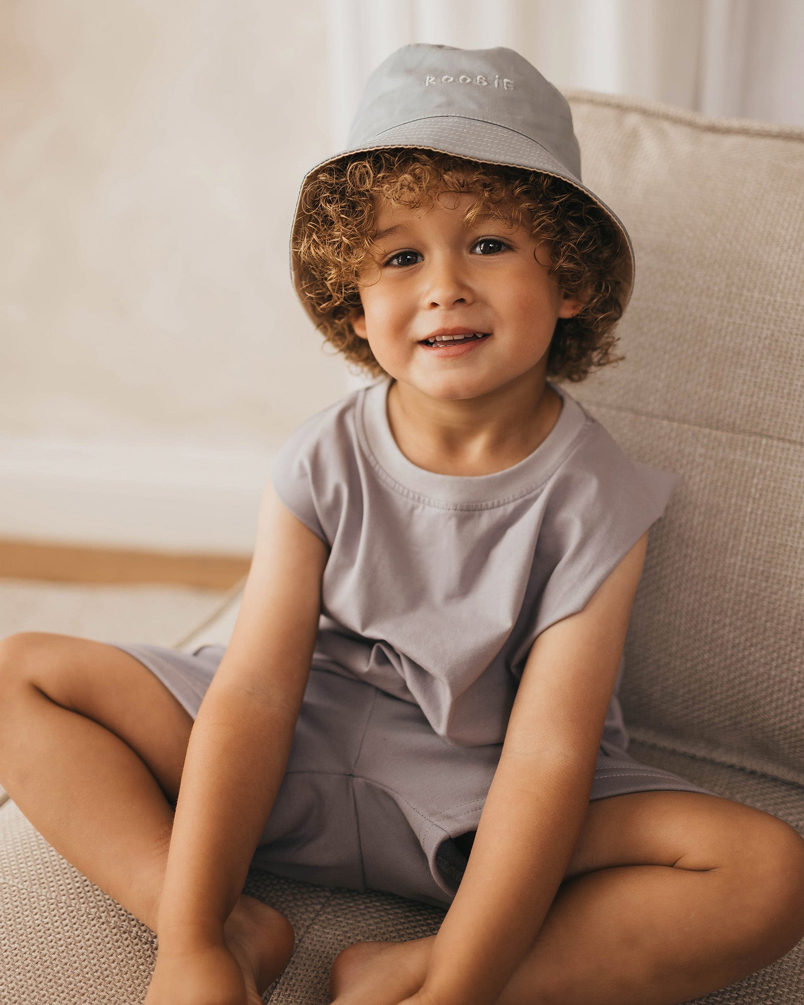 REVERSiBLE BUCKET HAT - MORNiNGTON MiST