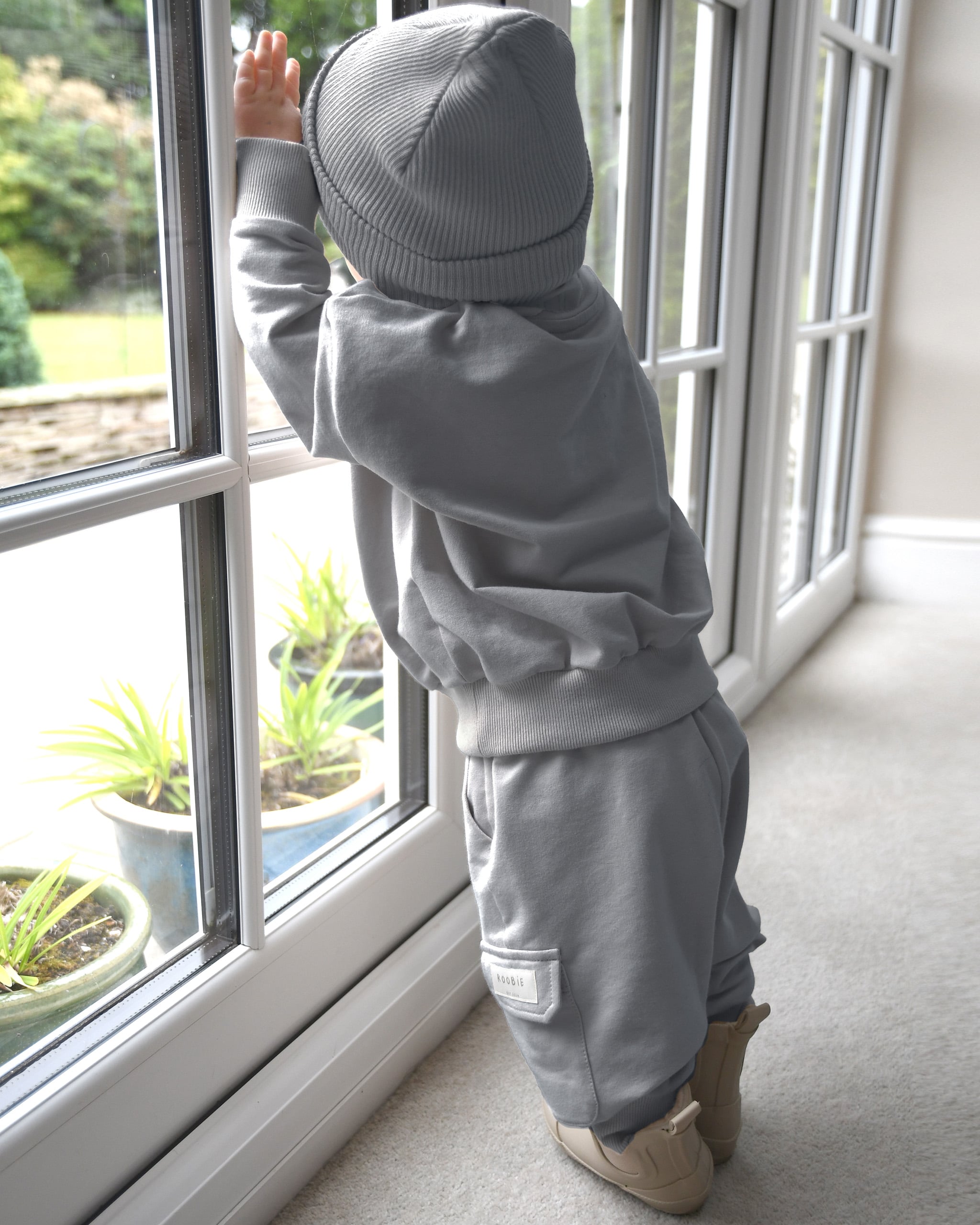 ROOBiE toddler cargo joggers in BONDi BREEZE – blue jogger trousers with pockets, ideal for nursery and mix-and-match wear