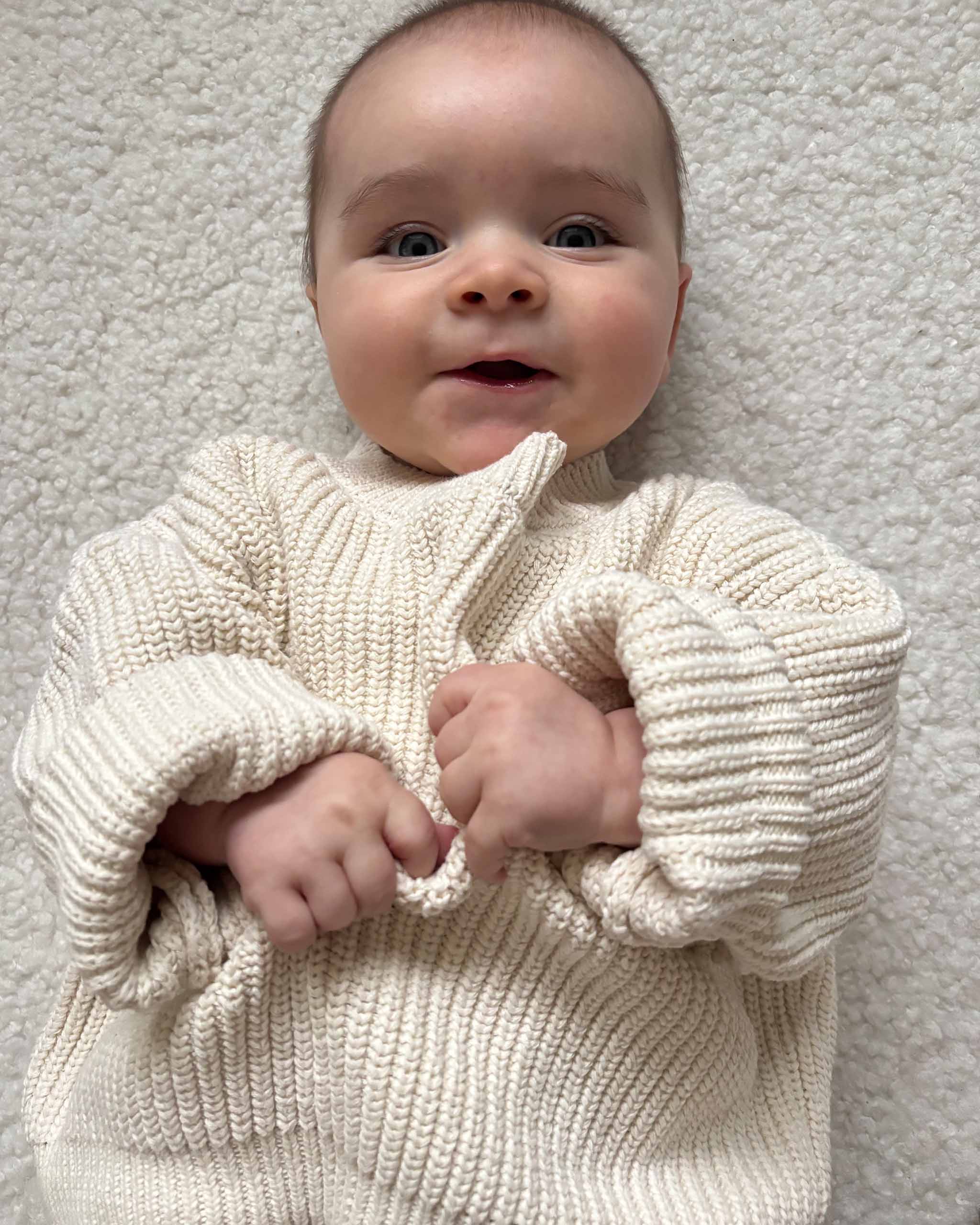 CHUNKY KNiT SWEATER - AiRLiE SANDS